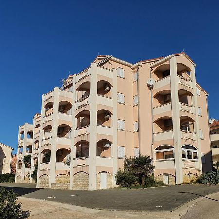 Apartments Coral Novalja Zewnętrze zdjęcie